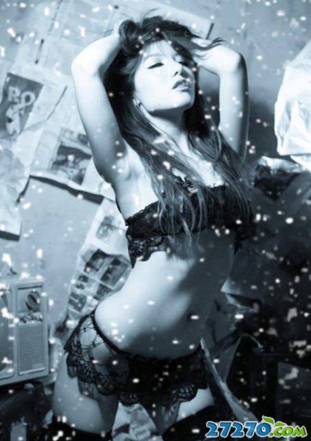 可爱非主流MM性感内衣写真