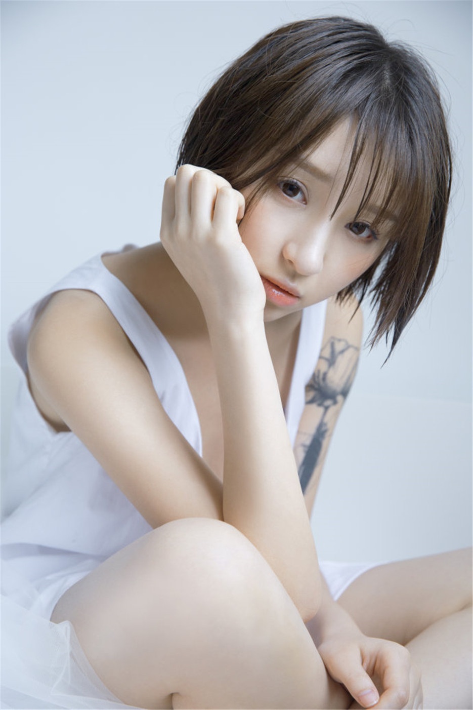 齐刘海甜美女神张向珉日系小清新艺术照