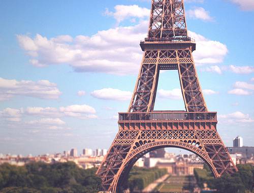 我的爱遗失在巴黎铁塔中