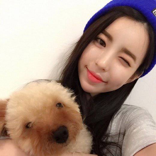 非主流气质美女生活自拍图