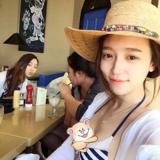 非主流成熟有爱女生图片