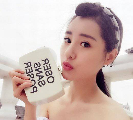 美女图片可爱非主流素材