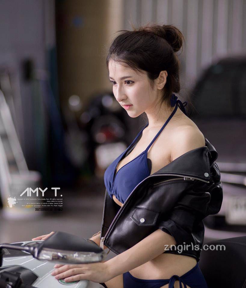 身材很好的泰国妹子私房美照来袭