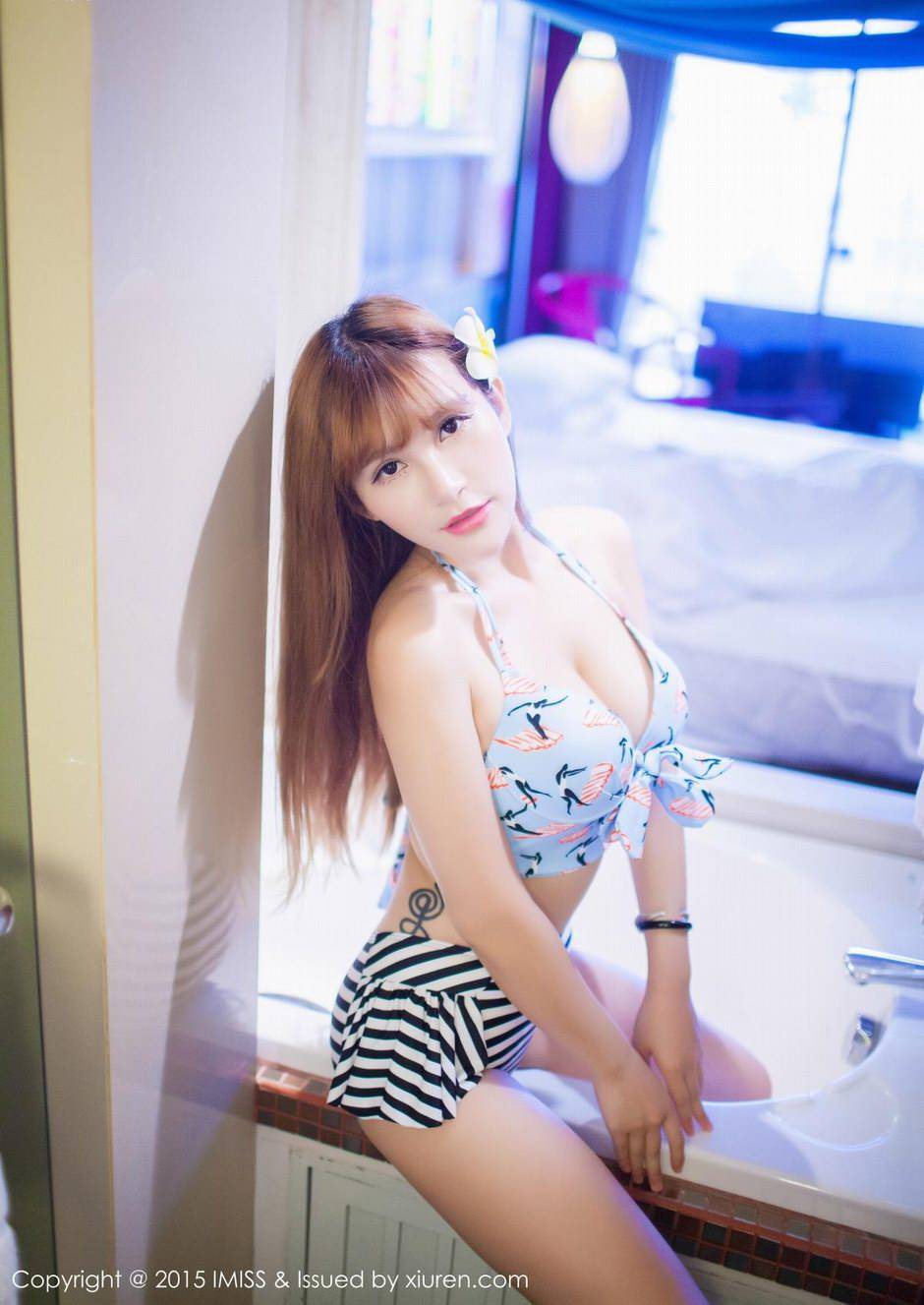 爱蜜社甜美少女LalaBaby啦啦丰满诱惑写真
