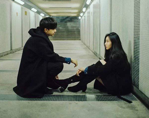 情侣浪漫唯美图片素材 两张