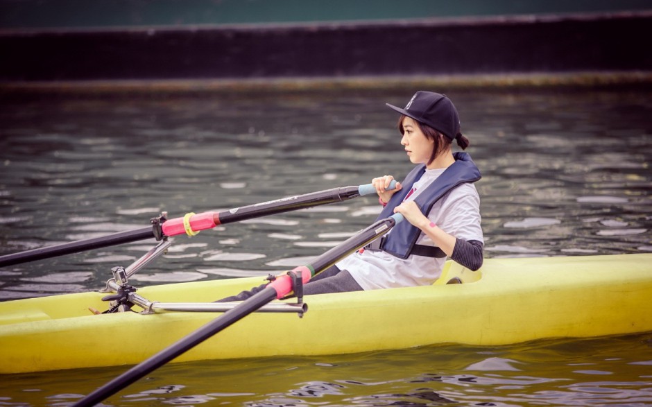 qq花儿与少年桌面壁纸