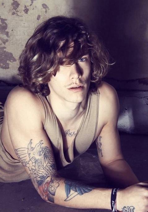 盘点欧美男模个性时尚纹身图案