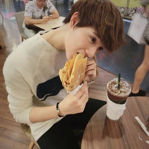 帅气萌萌男生图片大全