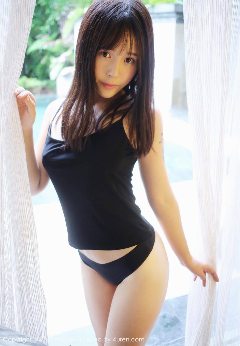 美媛馆可爱女孩Evelyn艾莉高清写真套图
