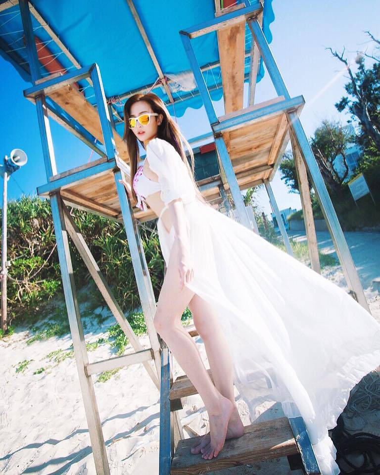 长发清纯女神汪茹怡冲绳旅拍写真