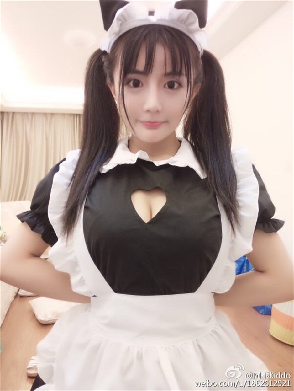 美胸模特阿乖Kiddo性感写真图片