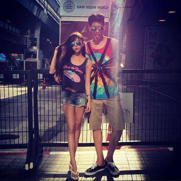 恶搞非主流情侣图片