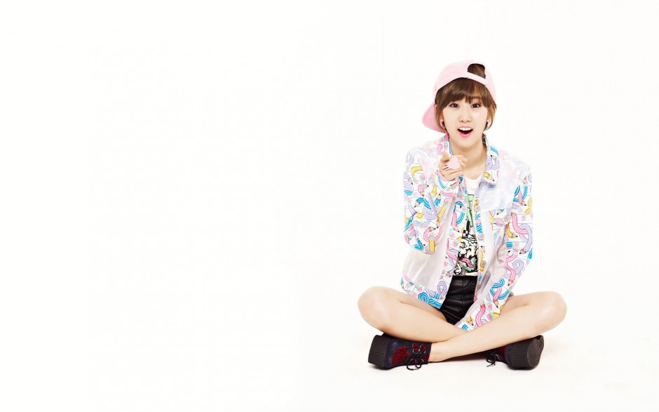 韩国美女明星罗海灵高清桌面壁纸