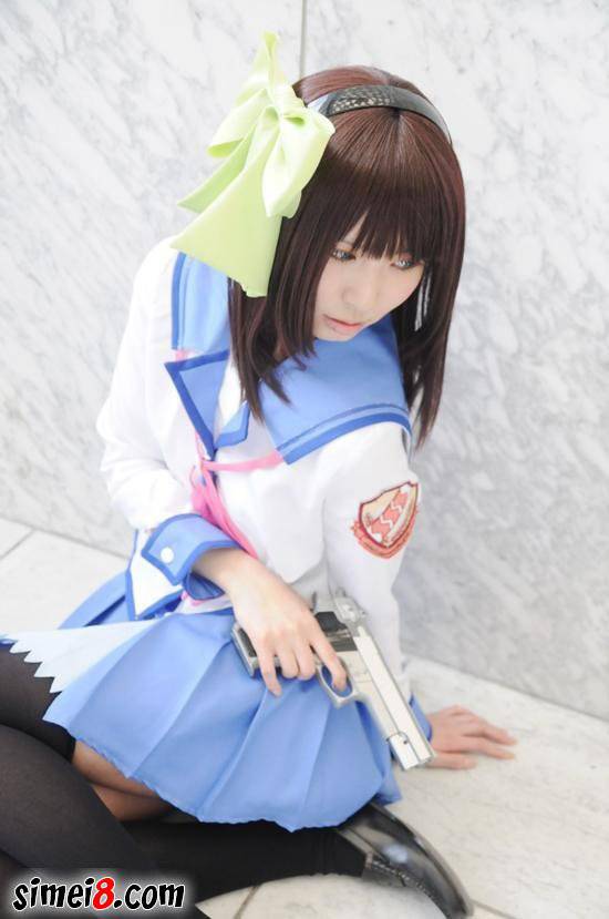 清纯学生妹变身cf女人物cosplay图片