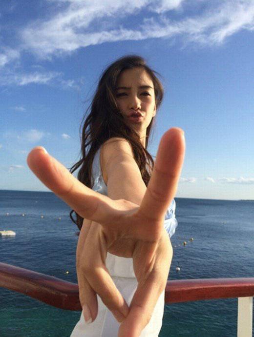 90后唯美个性女生甜美自拍图片大全