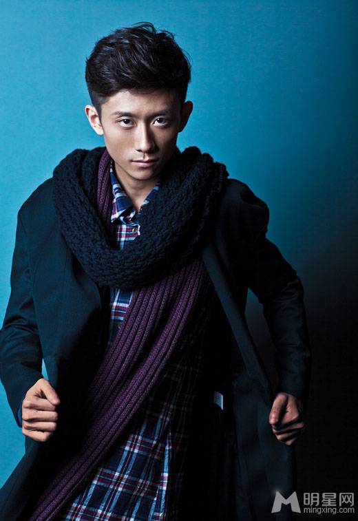 余罪电视剧演员张一山变身最潮型男