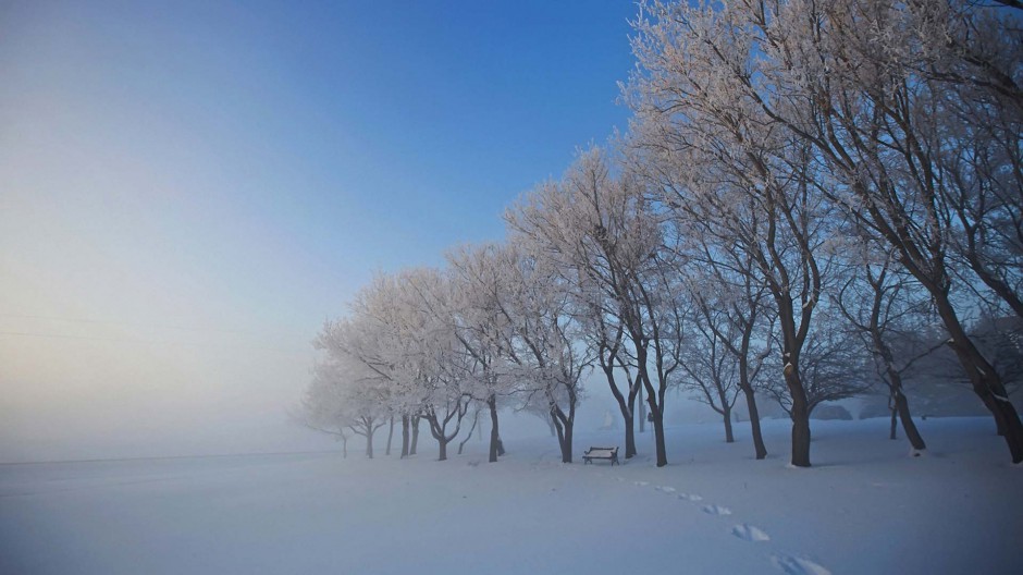 电脑锁屏壁纸 唯美大自然雪景风光