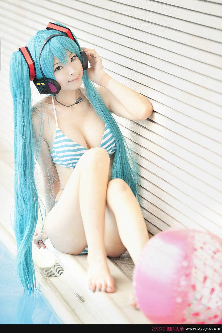 靓丽初音未来甜美可爱COS