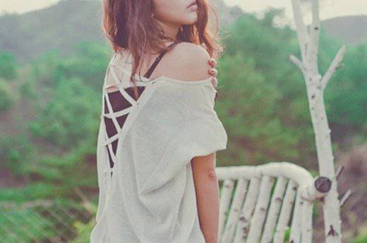 妩媚女伤感颓废图片