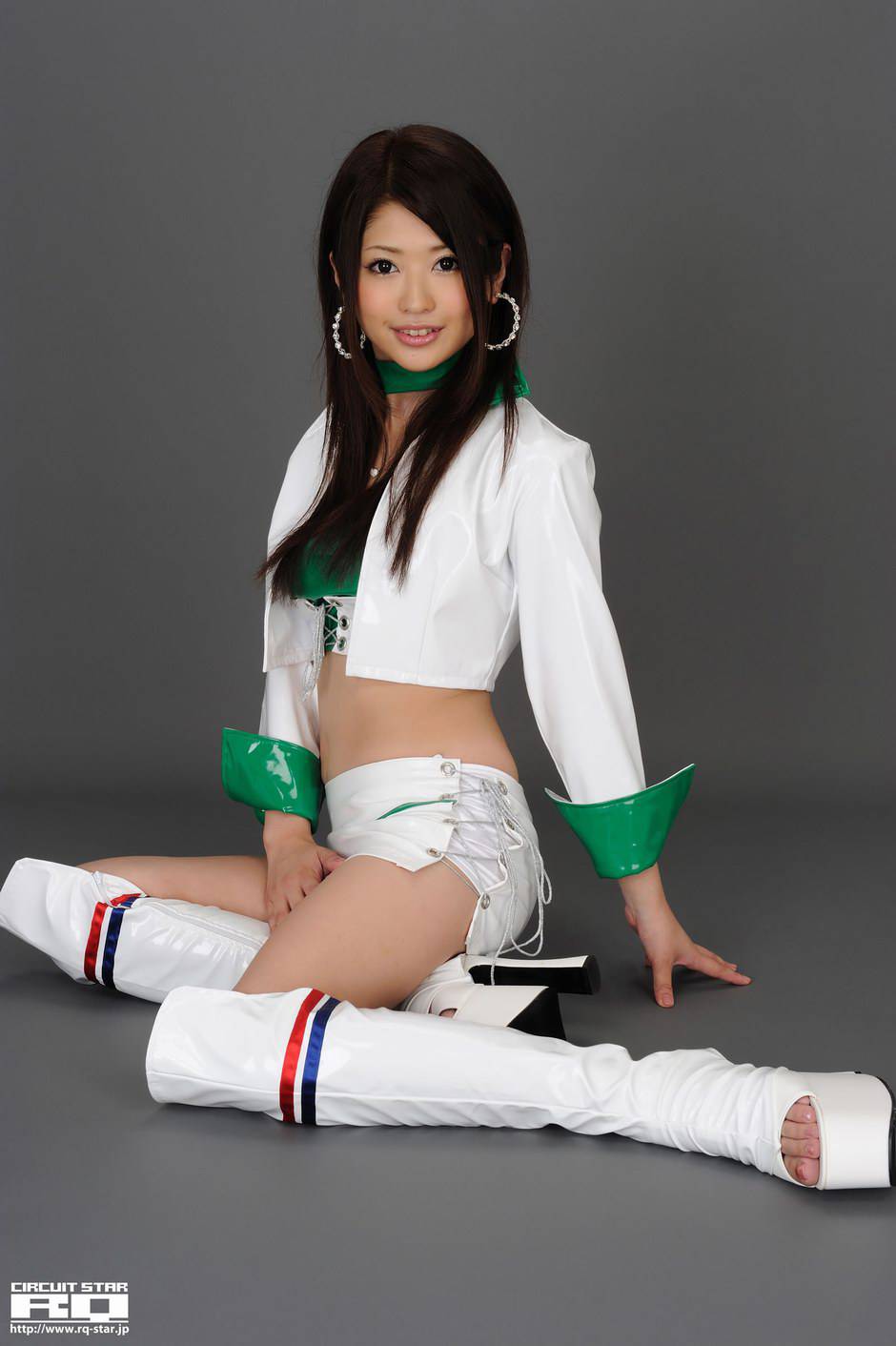 日本网络第一美腿模特能勢ひとみ迷人写真照