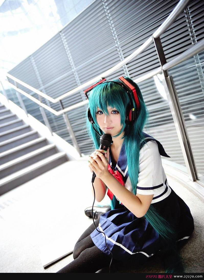 再度初音未来《死或生》COS