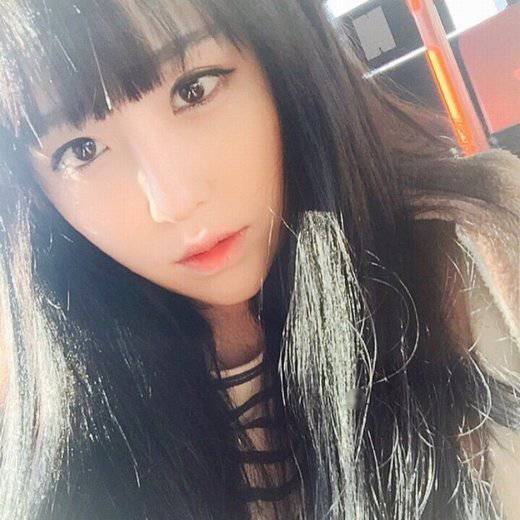 闺蜜女生搞怪唯美自拍图片