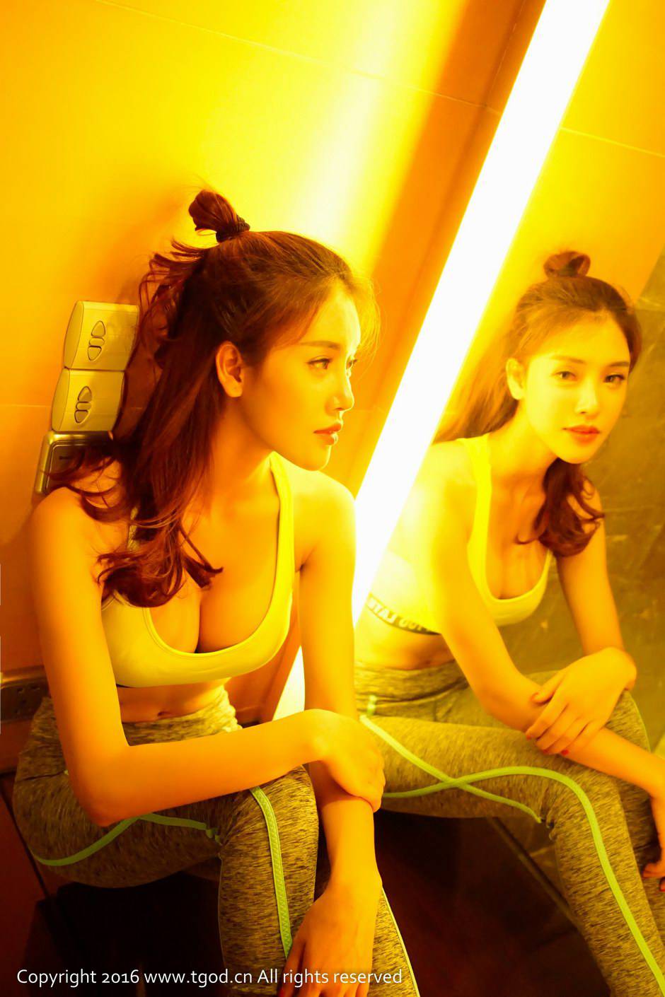 模特Summer化身为运动女神美图欣赏