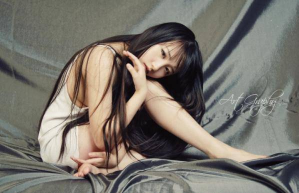 妖娆冷艳非主流伤感女生图片