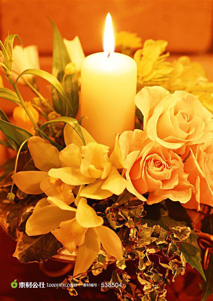 浪漫花束与蜡烛唯美图片