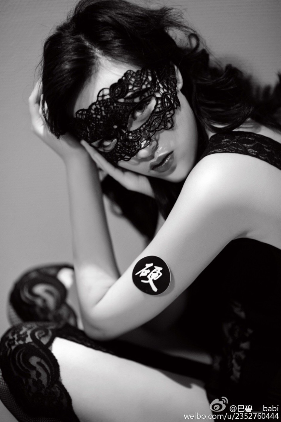 网络红人模特刘文佳性感写真合辑