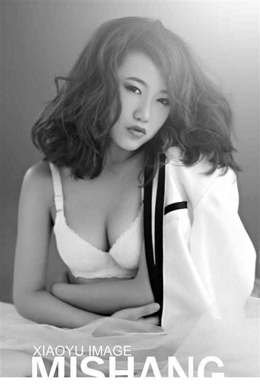 平面模特可爱妩媚写真