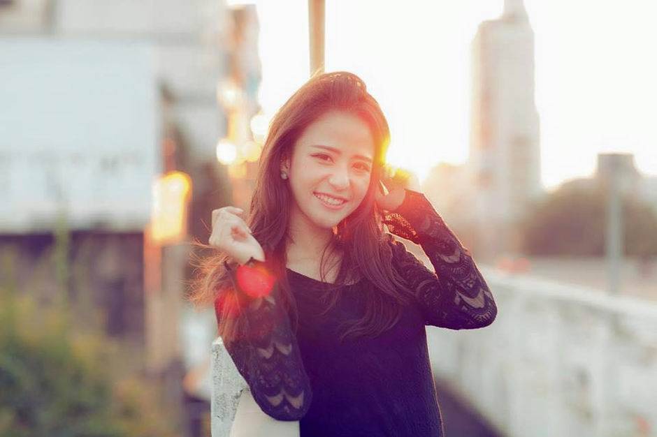 台湾校花极品女神李娜颜值爆表