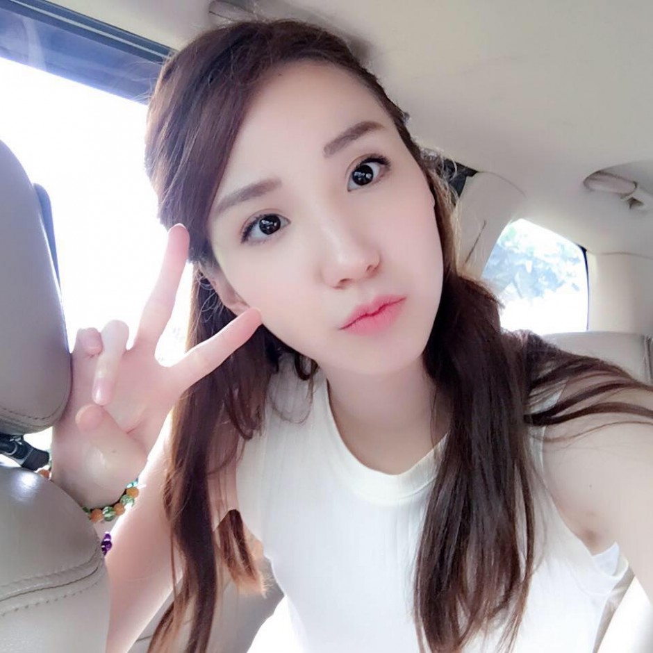 台湾嫩模叶芷君唯美清纯写真图片