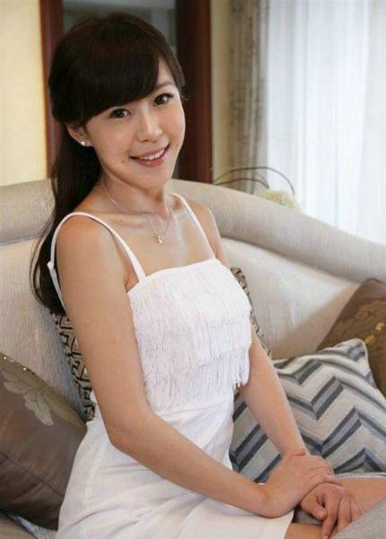 李金铭优雅轻熟女唯美时尚街拍