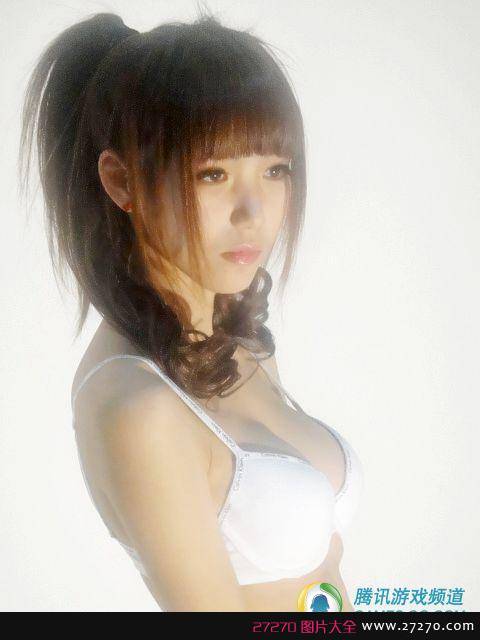 白嫩系类 甜美美女迷人诱惑COS