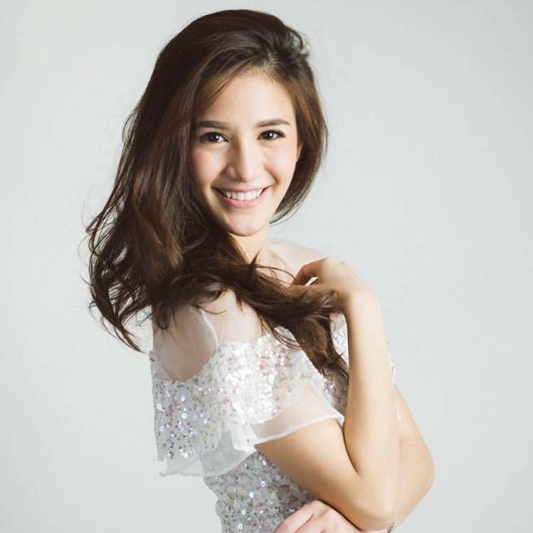 高颜值的泰国正妹甜美笑容秒杀众人