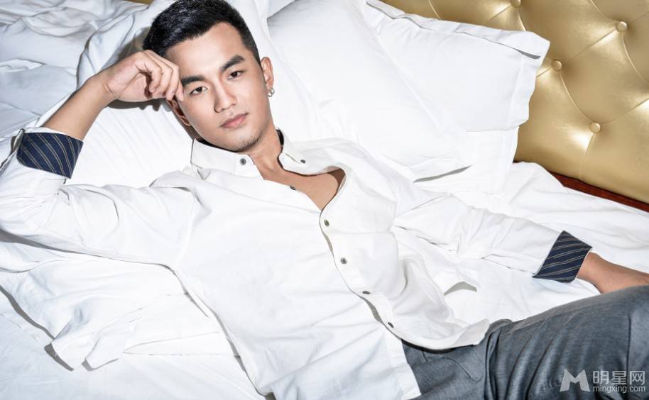 快男五强华晨宇欧豪 时尚潮男时尚写真