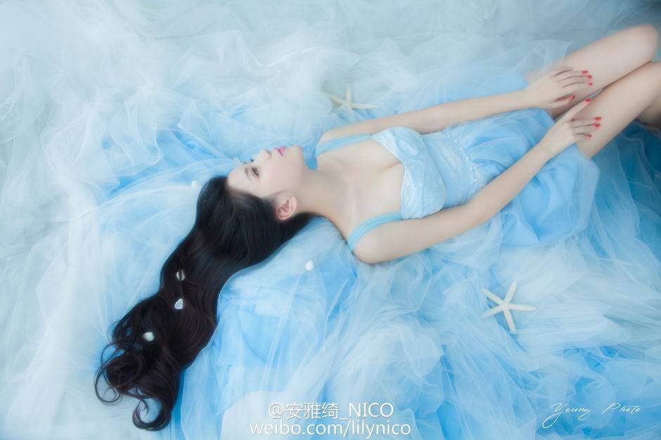 中俄混血嫩模黄梓洁Nico兔女郎写真