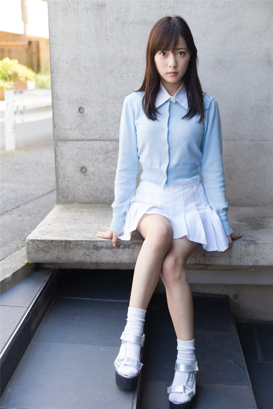 日本白嫩妹子池上纱里依清凉写真图片