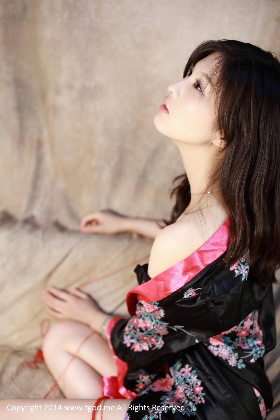 超美貌的现役空姐槿馨极致诱惑私房照