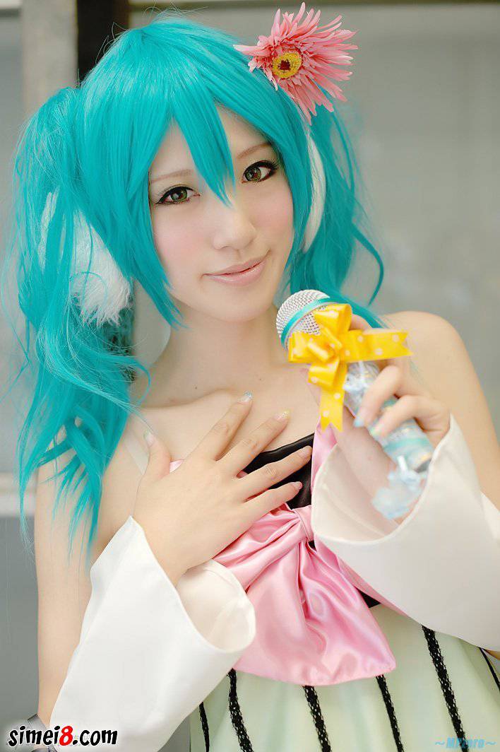 cosplay图片女装真人姐妹花