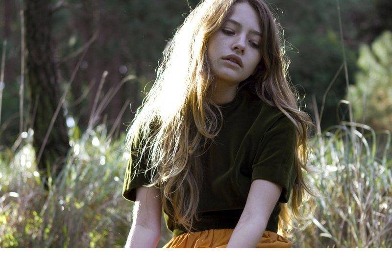 乌克兰嫩模大玩人体艺术诱惑