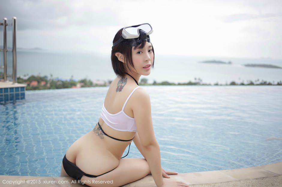 秀人网短发女孩Evelyn艾莉迷人比基尼写真