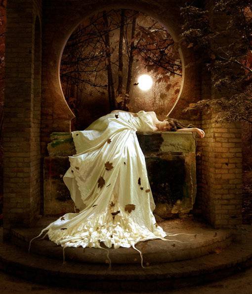 幸福满满的新娘淡雅简约婚纱美图