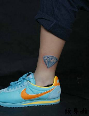 女生脚踝钻石纹身图案精美优雅