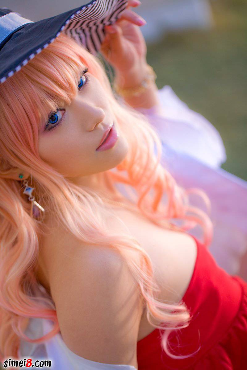 cosplay美女的性感爆乳个人秀
