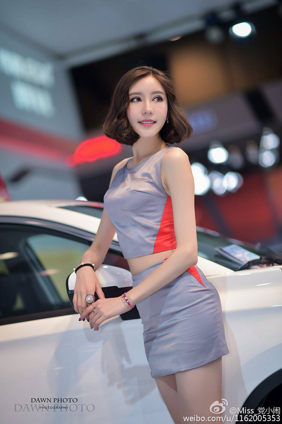 中国最美车模党佳妮身材极致性感