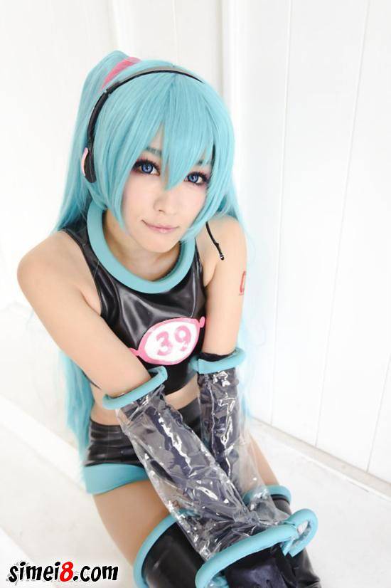 真人版可爱初音mikucos图片