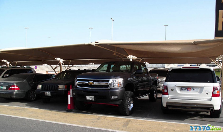 街头豪车实拍 阿拉伯