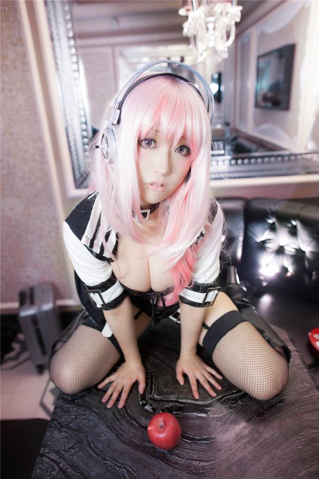 卡哇伊性感美女cos索尼子高清图片